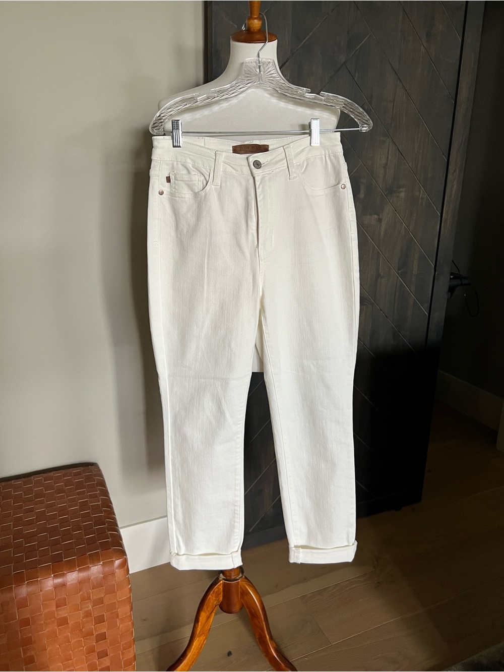 Judy Blue off-white Boyfriend Fit Jeans